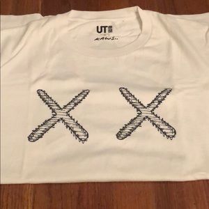 UNIQLO x KAWS T-Shirt